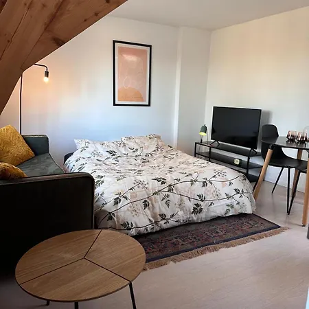 Bright Incl Workplace Near The Center