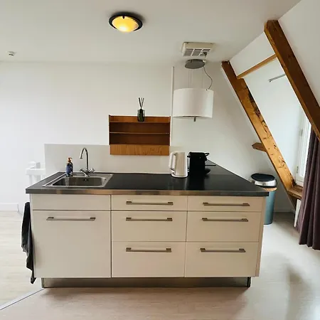 Bright Incl Workplace Near The Center Appartamento Nimega