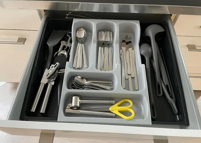 Апартаменты Bright Incl Workplace Near The Center *